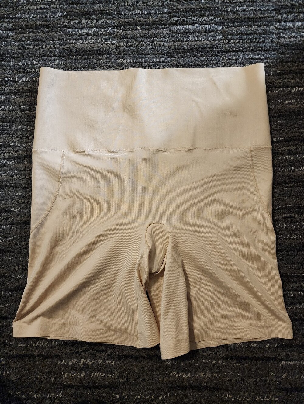 Maidenform Shapewear Women's Large Nude Thighs Belly Slimming Flattening EUC